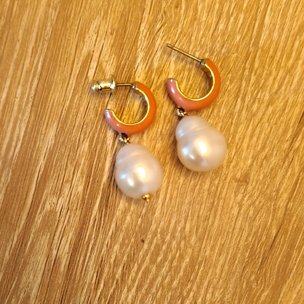 Kendra Scott Pink and Pearl Hoop Earrings